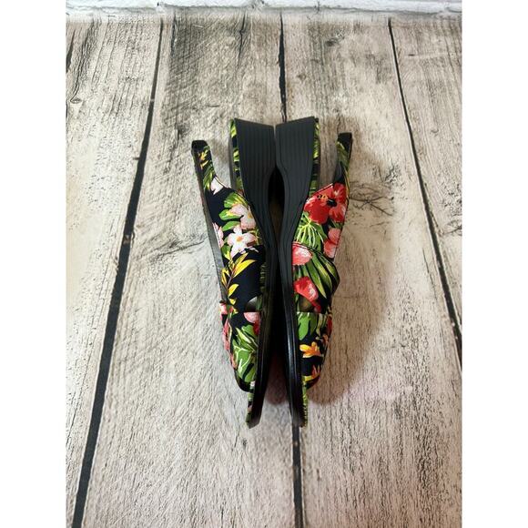 LIFESTRIDE Women’s Mimosa 2 Floral Slingback Sandals / Size: 8.5 - Picture 5 of 11